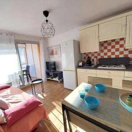 T2, Wifi Et Parking, 4 Couchages, Centre Station Apartamento