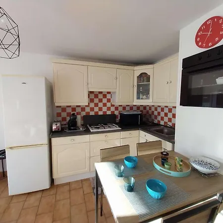 T2, Wifi Et Parking, 4 Couchages, Centre Station Apartamento